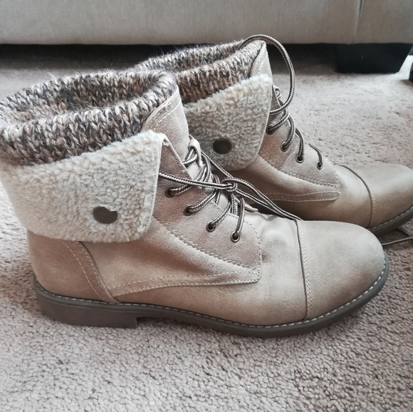 Cliffs by White Mountain Shoes - CLIFFS BY WHITE MOUNTAIN Women's Duena Hiking Styl